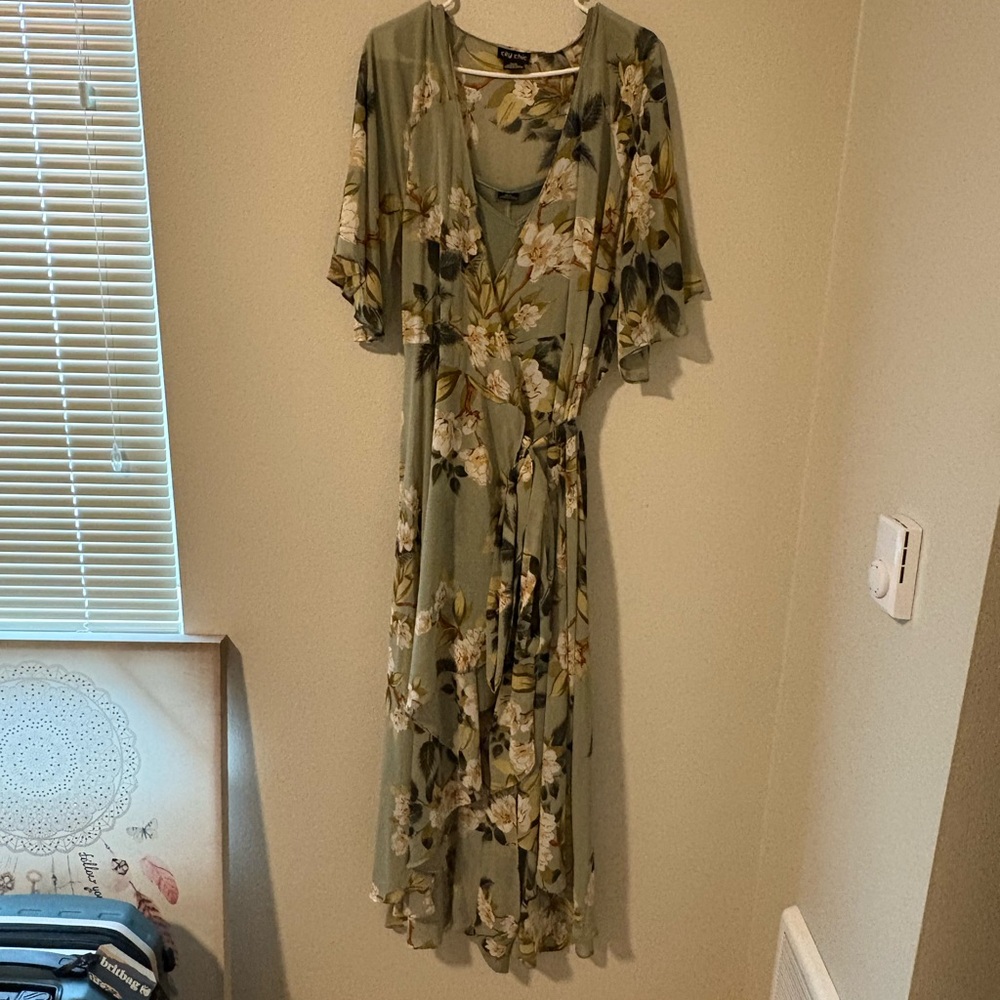 City Chic Olive Floral Maxi Dress
